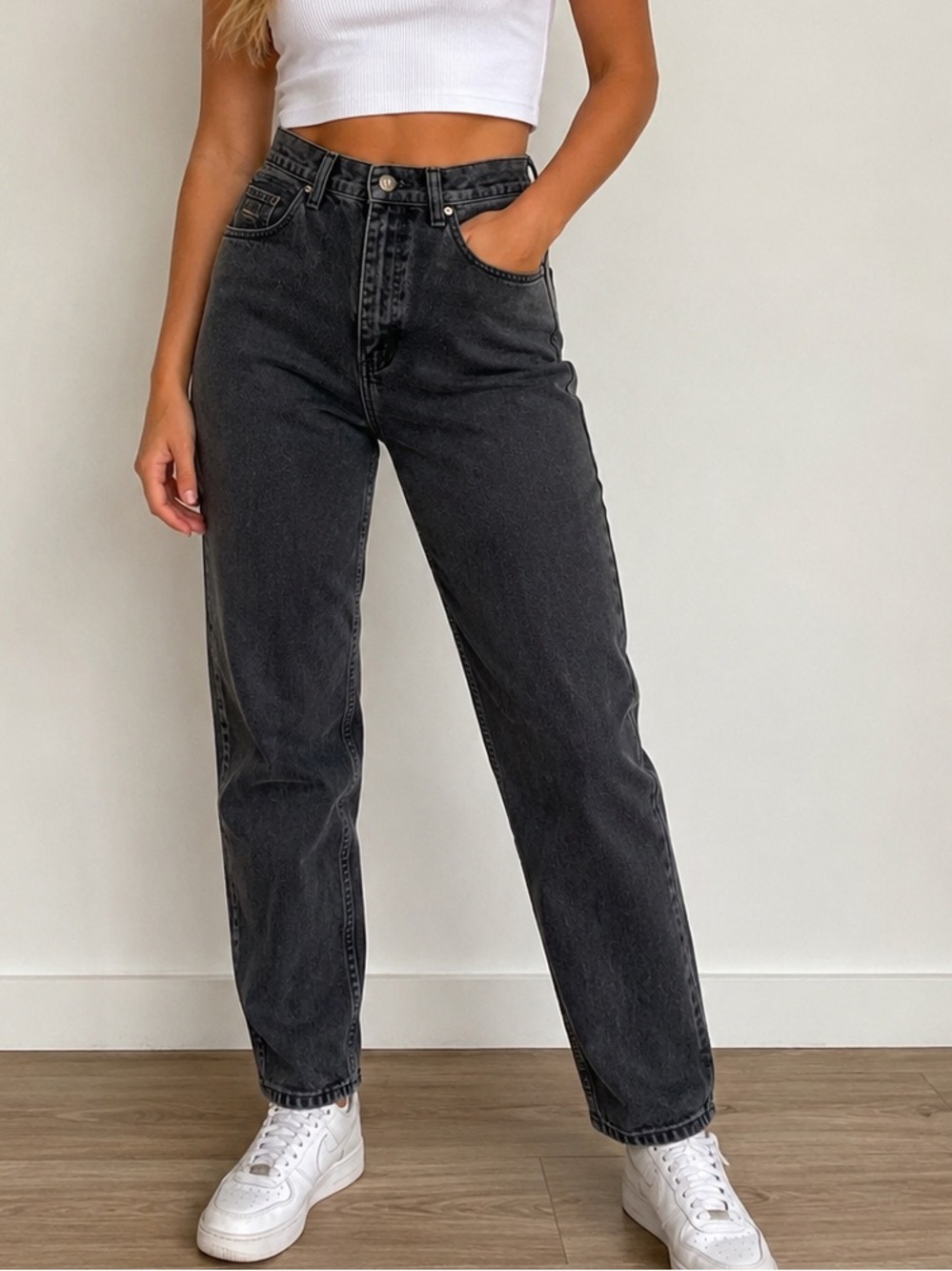 Wrangler Vintage Women’s Black Wash High Rise Mom Jeans Size 10x32 USA Made